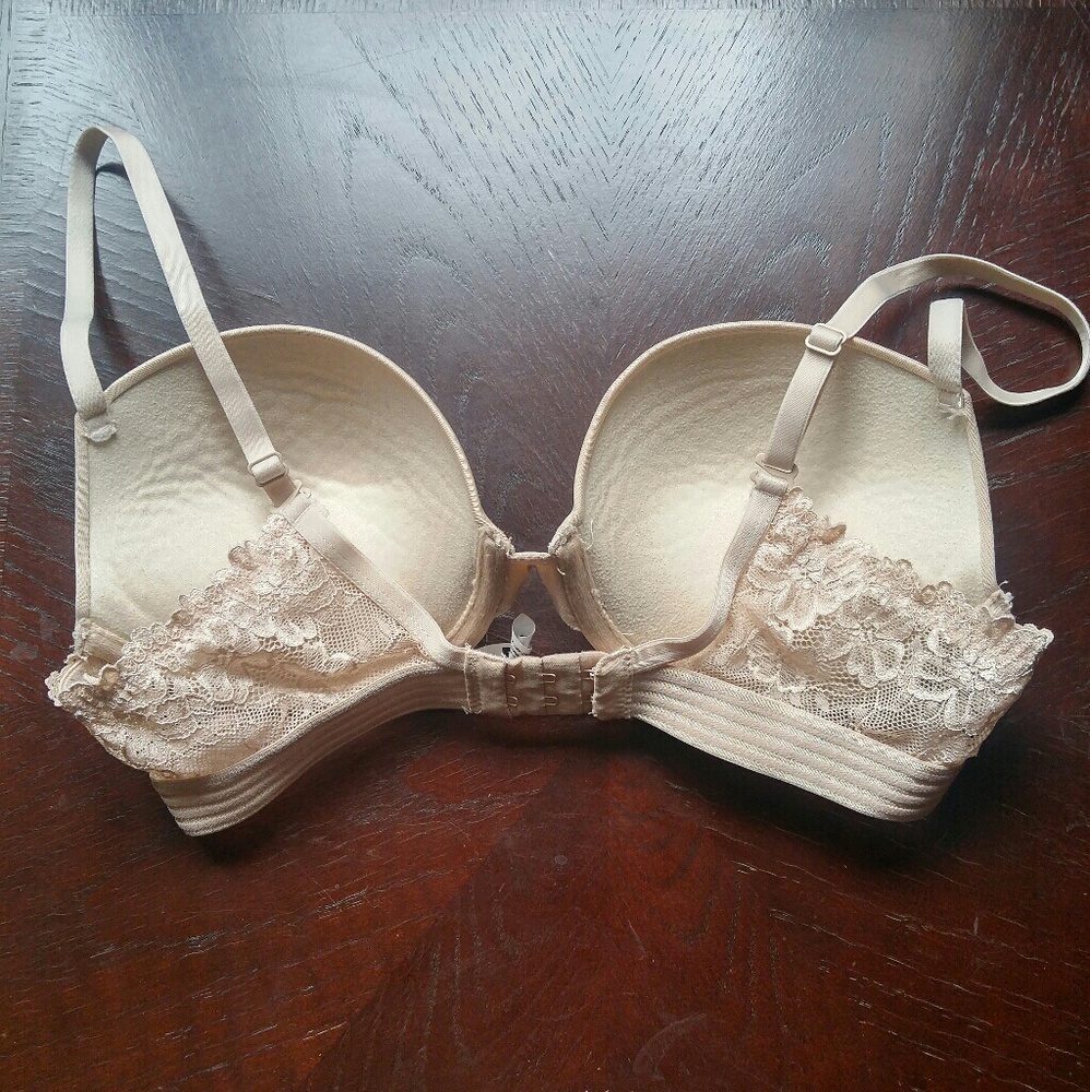 ✨Padded Skin Tone Bra Bombshell